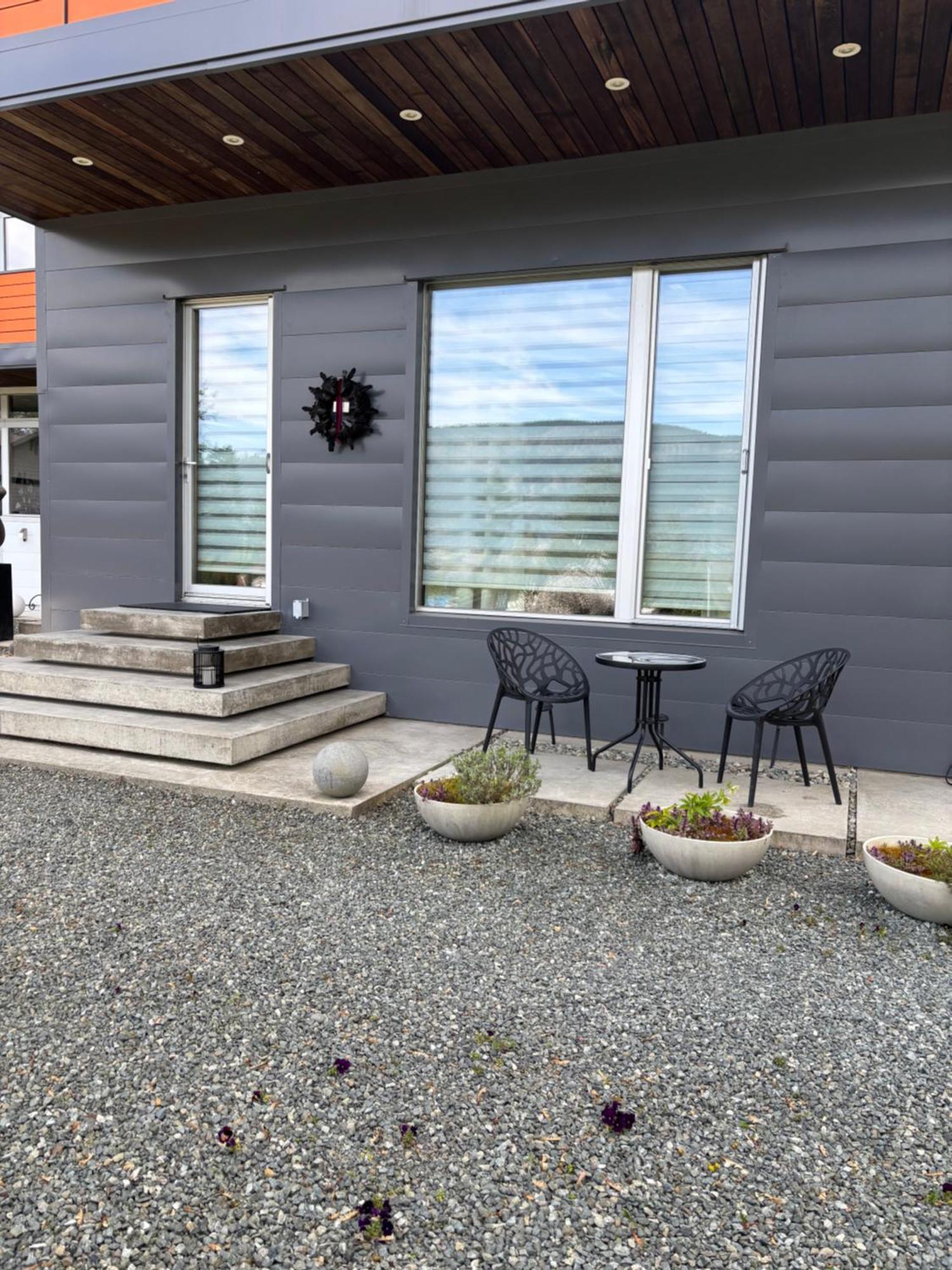 Appartamento The Cube Cowichan Bay Esterno foto